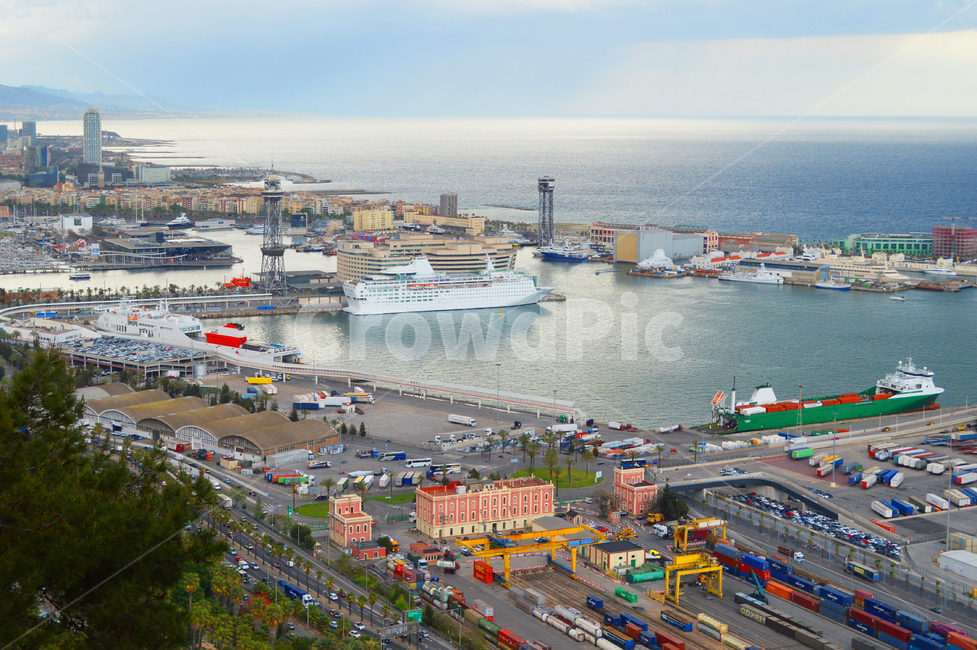 sea,crane,cargo,shipping,ship,harbor,business,delivery,commerce,industry,freight,export,industrial,transport,terminal,port,dock,container,trade,loading,import,vessel,storage,truck,city,global,logistics,water,물,waterfront,워터프론트,boat,보트,transportation,교통,vehicle,차량