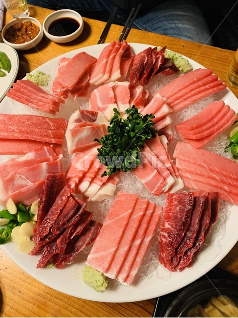 음식,식사,요리,플래터,회,참치,생선,food,신선함,fresh,meal,dish,platter