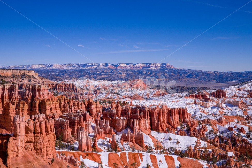 famous,america,bryce,brycecanyon,brycecanyonnationalpark,canyon,erosion,geology,hoodoo,landmark,landscape,national,nature,orange,park,red,rock,scenic,sky,snow,southwest,tourism,usa,utah,view,미국,유타,브라이스캐년,눈,겨울,자연,산
