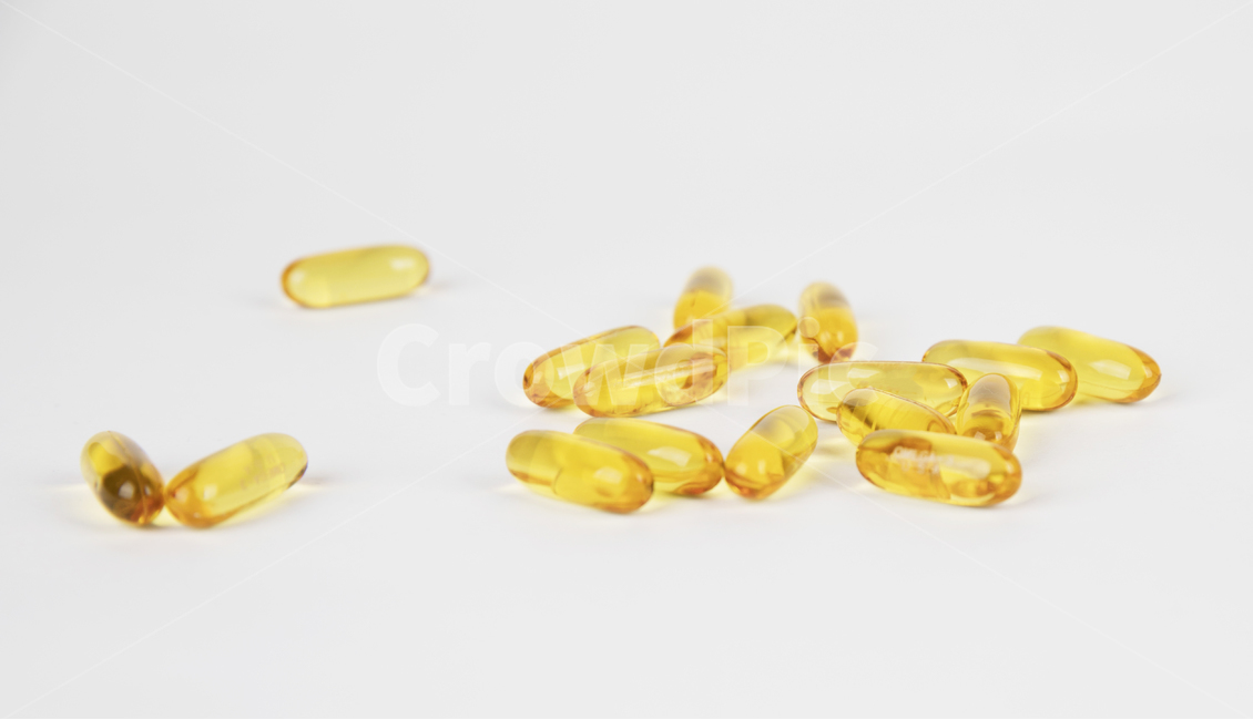 오메가3,알약,병원,약국,캡슐,노란색,투명,기름,oil,빛,그림자,집합,알갱이,약물,중독,건강,식품,의료,의학,병원,medical,hospital,clinic