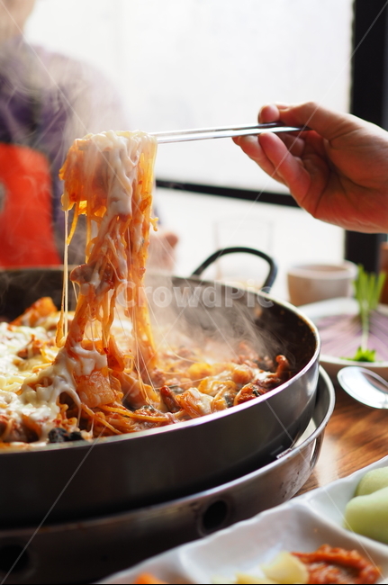 닭갈비,음식,한국음식,koreanfood,치즈,채소,치즈닭갈비,모짜렐라치즈닭갈비,라면사리,닭갈비한판,식재료,요리,food,koreandishes,koreancook,음식,식재료,요리,food,cook,meal,dishes,food reserves,한식,한국음식,한국요리,korean food,korean dishes,korean meal,korean cook