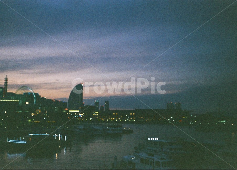 sea,landscape,film,tokyo,nightview,seaside,yokohama,beach,building,architecture,야경,야경,밤,풍경,nightscape,night,landscape,도시,city,해외,외국,세계,foreign,oversea,world,세계도시풍경,해외도시풍경,외국도시풍경,world cityscape