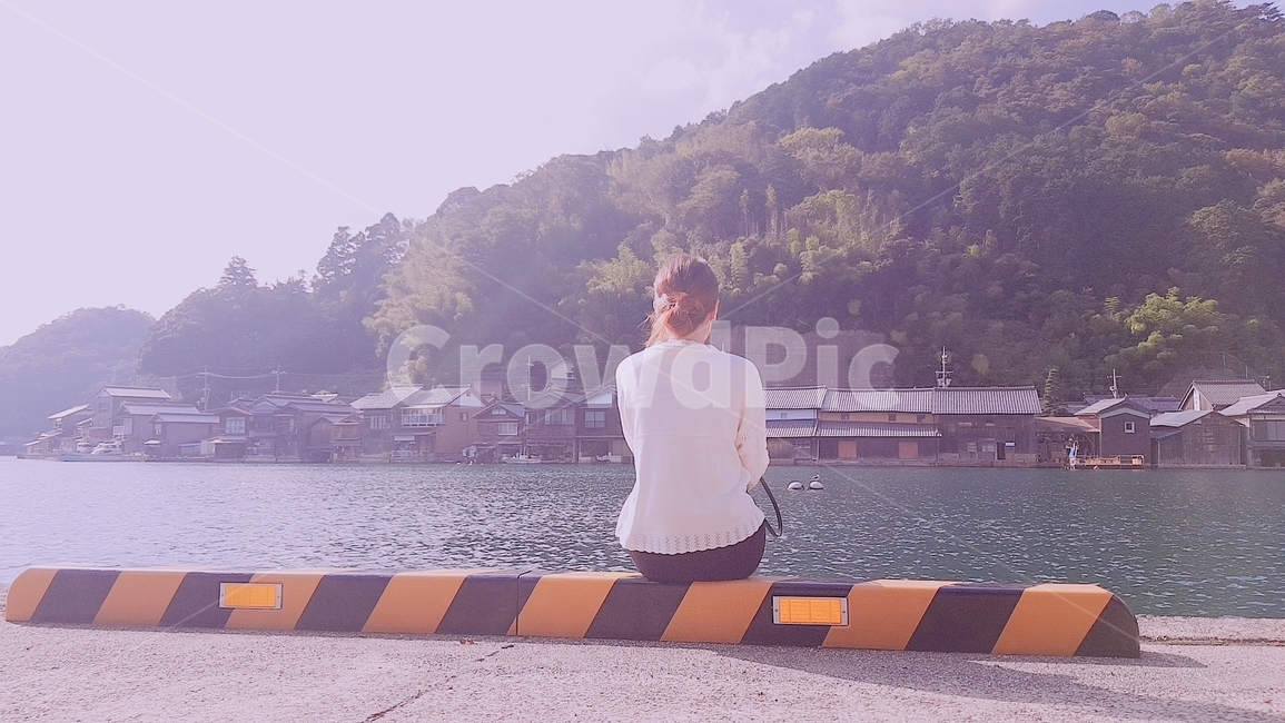 사람,여자,일본,바닷가,이네마을,뒷모습,바다,아마노하시다테,일본소도시,힐링,풍경,기분전환,산,healing,rest,feeling,beach,sea,oversea,japan,사람,인물,인간,human,person,여성,여자,woman,female,lady