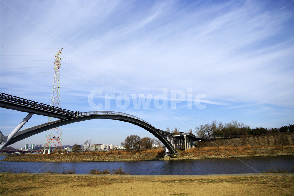 서울,한강,하늘,구름,풍경,다리,겨울,계절,winter,season,도시,풍경,city,landscape,한국도시풍경,한국도시경관,korea cityscape,building,건물,architecture,건축물,arch bridge,아치교,arch,아치,bridge,arched,아치형