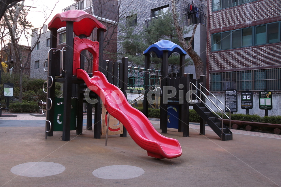 놀이터,미끄럼틀,놀이공간,동네놀이터,playarea,playground,놀이공원,놀이동산,놀이터,amusement park,playground