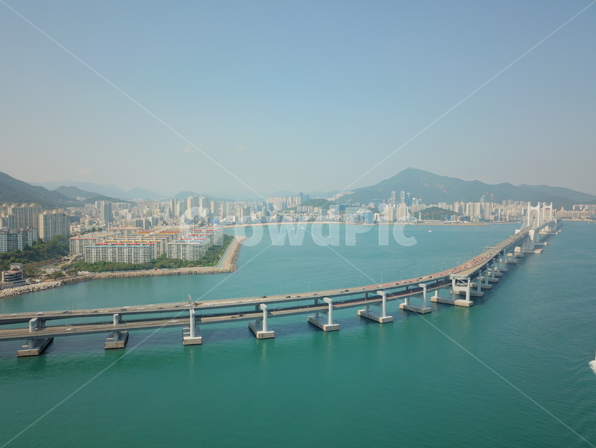 광안대교,부산바다,다리,대교,부산,바다,광안리,도시,풍경,city,landscape,한국도시풍경,한국도시경관,korea cityscape,water,물,boat,보트,transportation,교통,vehicle,차량