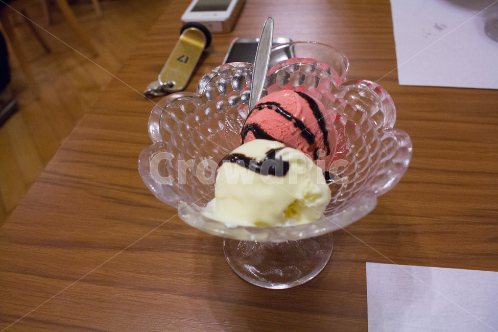 젤라또,이탈리아,아이스크림,차가운,유럽,콘,아이스크림콘,신선한,italy,europe,gelato,icecream,음식,식재료,요리,food,cook,meal,dishes,food reserves,디저트,간식,후식,dessert,snack