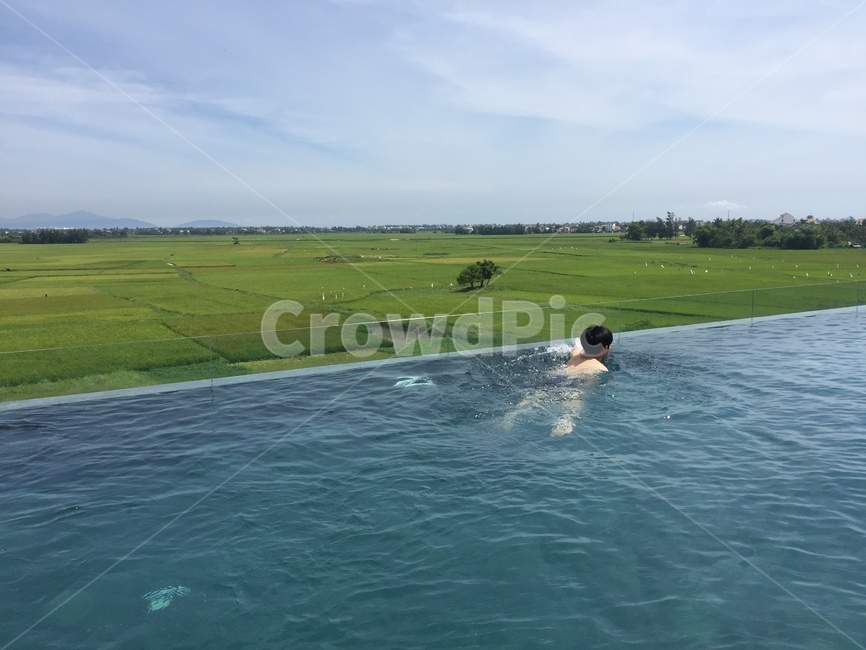 수영장,여행,하늘,들판,초원,구름,수영,수영복,리조트,뒷모습,수평선,바다,산,여름