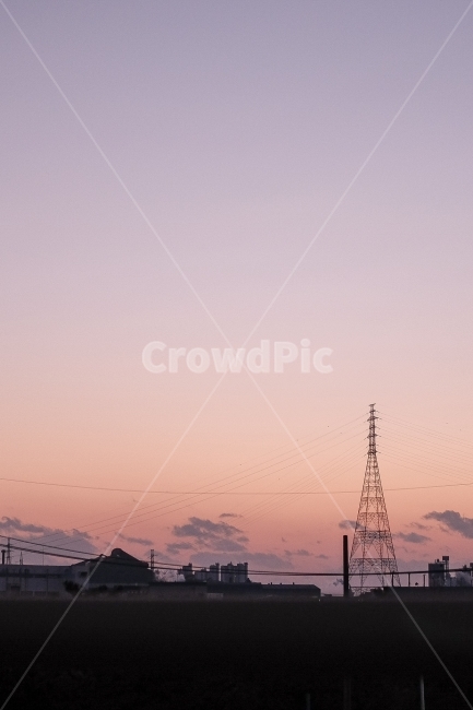 노을,하늘,송전탑,구름,야경,sky,sunset,Transmissiontower,색깔,색상,색채,색감,color sense,color sensitivity,feeling of color,산업,industry,industrial,에너지산업,energy industry,cable,케이블,power lines,전력선,electric transmission tower