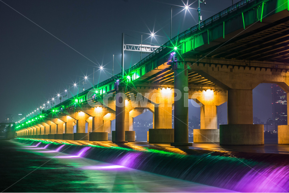 Night view,fountain,Seoul,Mapo Bridge,bridge,lighting,Olympic Boulevard,Han River