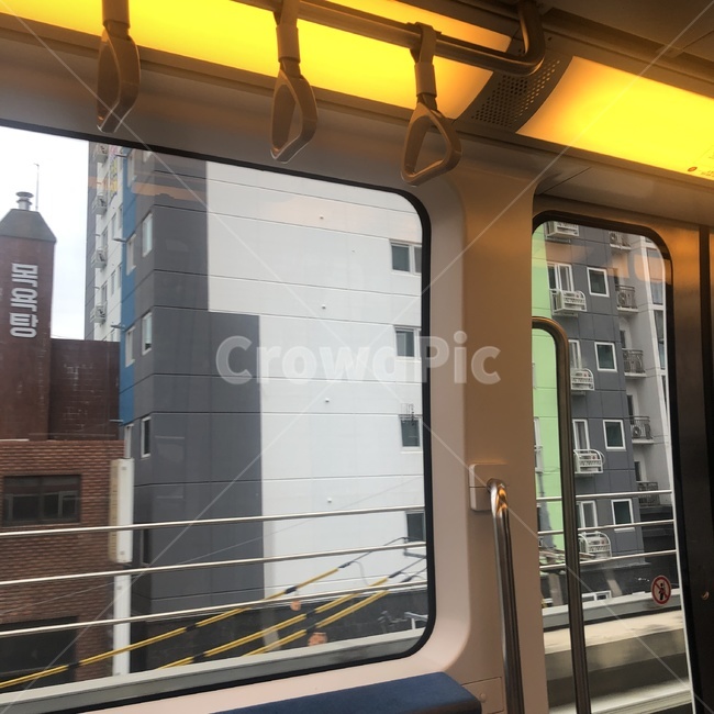 경전철,지하철,전철,빌라,창가,교통,교통수단,traffic,transportation