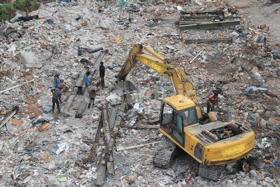 철거,폐허,포크레인,고철,재활용,demolition,산업,industry,industrial,건설업,건축업,construction industry
