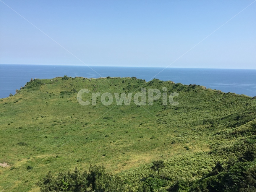 성산일출봉,정상,제주도,seongsanilchulbong,jeju,자연,풍경,nature,landscape,한국자연풍경,한국자연경관,korea nature landscape,제주도,jeju,jeju island,outdoors,옥외,hill,언덕