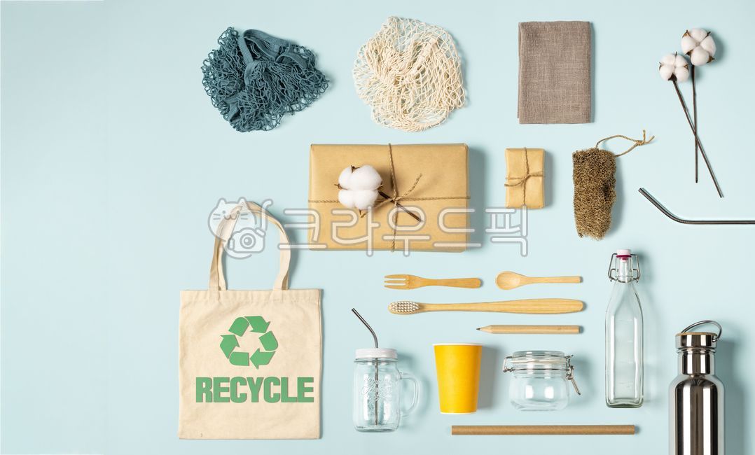 plane,play,recyclables,cotton,White space,Ecofriendly materials,Pollution,trim,copy space,recycle,bamboo toothbrush,environment day,waste,No plastic,Organic,green gas,upcycle,weather change,Box,tumbler,trash,shopping bag,plastic,Global Warming,gift wrappi