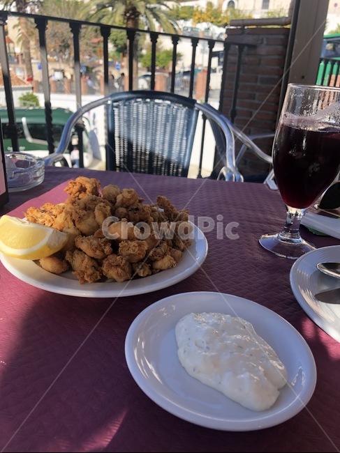 오징어,총알오징어,오징어튀김,타파스,샹그리아,squid,cuttlefish,deepfriedsquid,friedfood,frieddish,tapas,sangria,spainfood