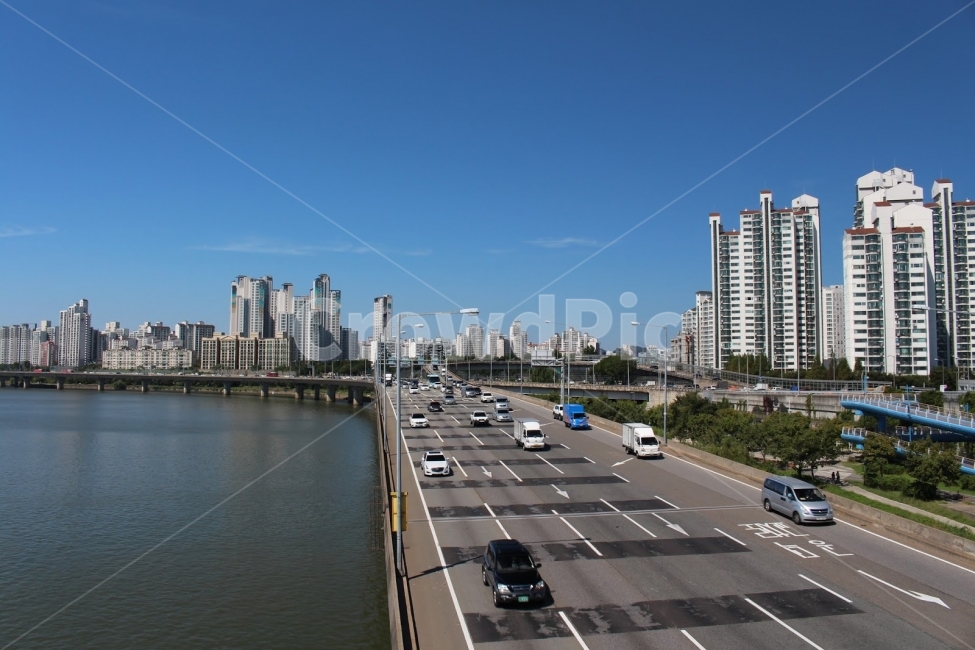 가을,하늘,한강,도로,자동차,도시,풍경,city,landscape,한국도시풍경,한국도시경관,korea cityscape,교통,교통수단,traffic,transportation,road,freeway,고속 도로,highway,고속도로