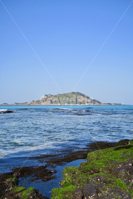 제주도,비양도,돌,현무암,자연,풍경,바다,수평선,자연,풍경,nature,landscape,제주도,jeju,jeju island,outdoors,옥외,land,땅,sea,ocean,대양,water,물,shoreline,해안선