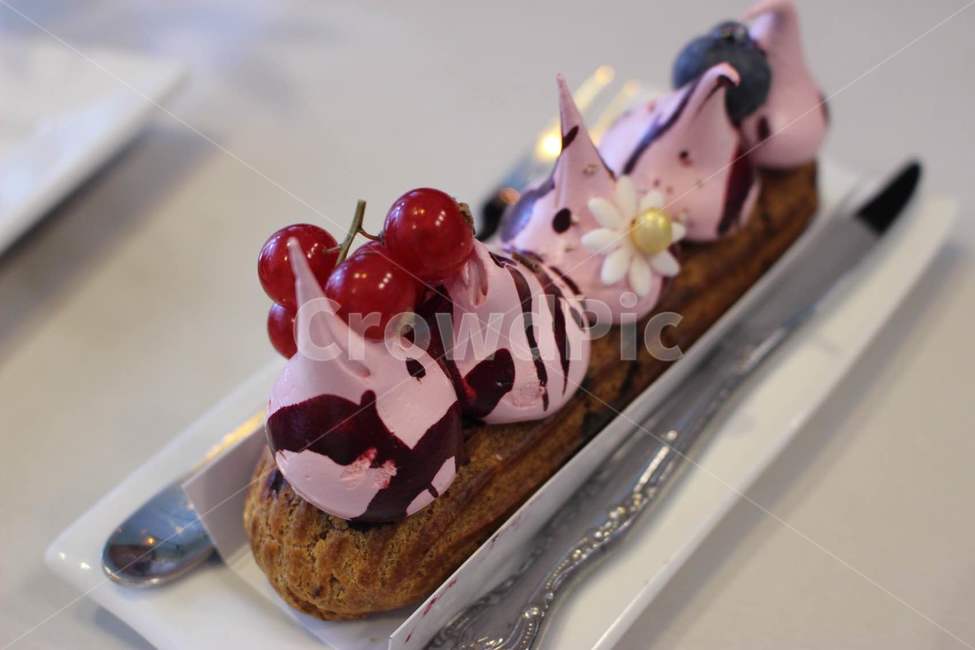 카페,디저트,후식,에끌레어,케이크,제과제빵,베이커리,cafe,dessert,eclair,cake,cream,음식,식재료,요리,food,cook,meal,dishes,food reserves,디저트,간식,후식,dessert,snack