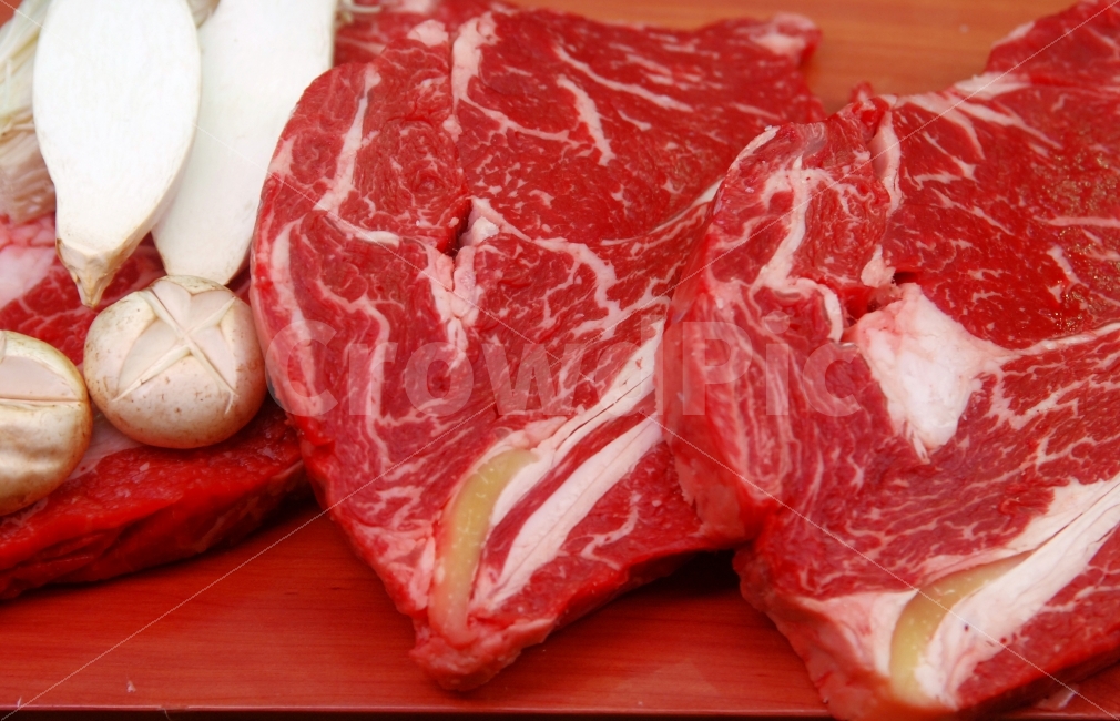 소고기,쇠고기,한우,고기,육류,정육,생고기,음식,식재료,식품,신선한,버섯,음식,식재료,요리,food,cook,meal,dishes,food reserves,육류,고기,meat,한식,한국음식,한국요리,korean food,korean dishes,korean meal,korean cook