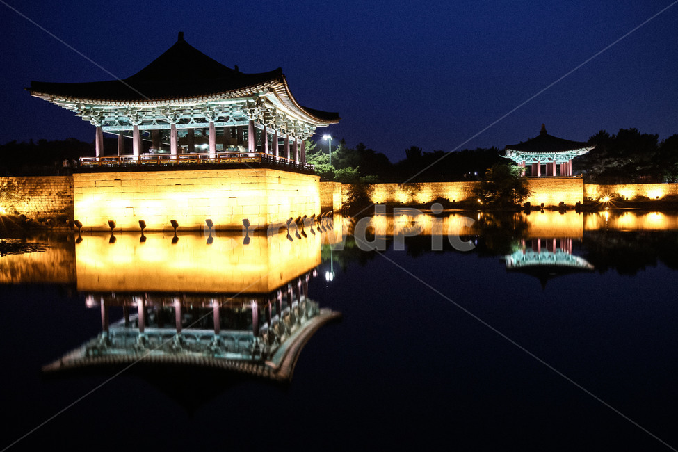 안압지,야경,한국의미,반영,문화유산,건축,야경,밤,풍경,nightscape,night,landscape,한국전통,한국문화,korean traditional,korean culture,랜드마크,landmark,tourist attraction,한국랜드마크,한국관광지,한국명소,korea landmark,korea tourist attraction,architecture,건축물,building,건물,worship,예배,shrine,신사