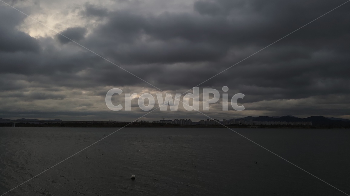 자연,nature,날씨,weather,outdoors,흐린구름,검은구름,자연,풍경,nature,landscape