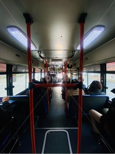 human,인간,사람,person,vehicle,차량,transportation,교통,버스,bus,교통,교통수단,traffic,transportation