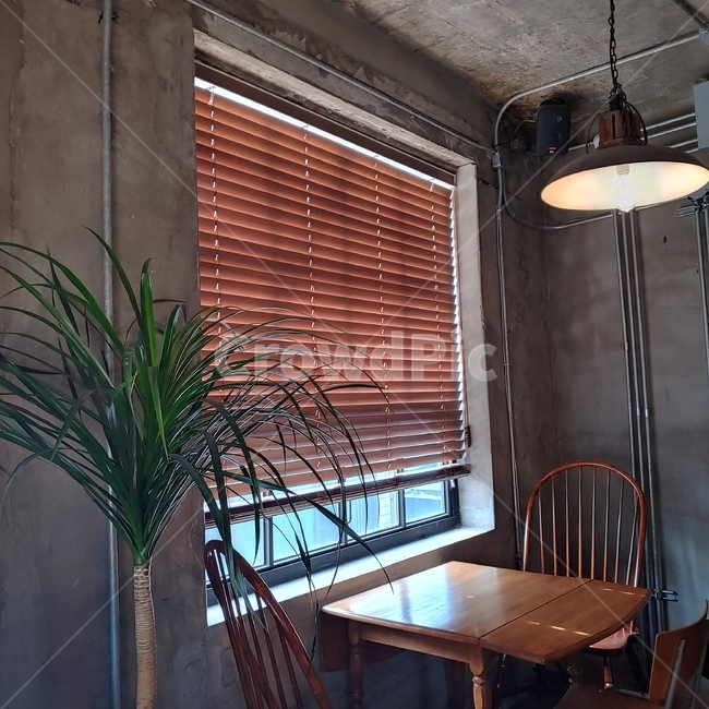 감성,화분,전등,테이블,인테리어,빈티지,인테리어,실내디자인,interior design