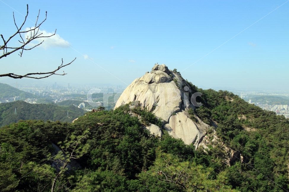 산,북한산,하늘,지평선,나무,숲,풍경,등산,암반,mountain,bukhansan,sky,horizon,forest,tree,landscape,자연,nature,hiking,자연,풍경,nature,landscape,한국자연풍경,한국자연경관,korea nature landscape,outdoors,옥외
