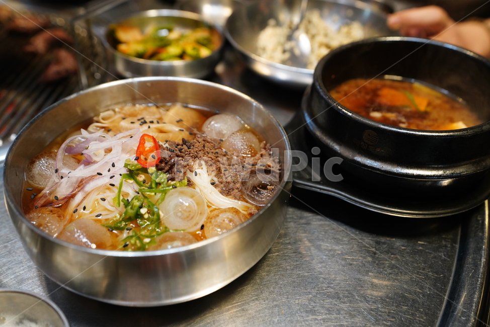 한식,면요리,국수,장아찌국수,식사,음식,요리,면,먹거리,푸드,food,noodle,음식,식재료,요리,food,cook,meal,dishes,food reserves,한식,한국음식,한국요리,korean food,korean dishes,korean meal,korean cook