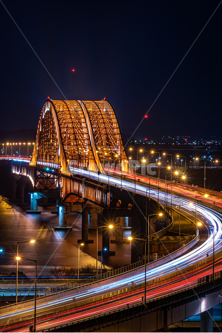 night view,bridge,Banghwa Bridge
