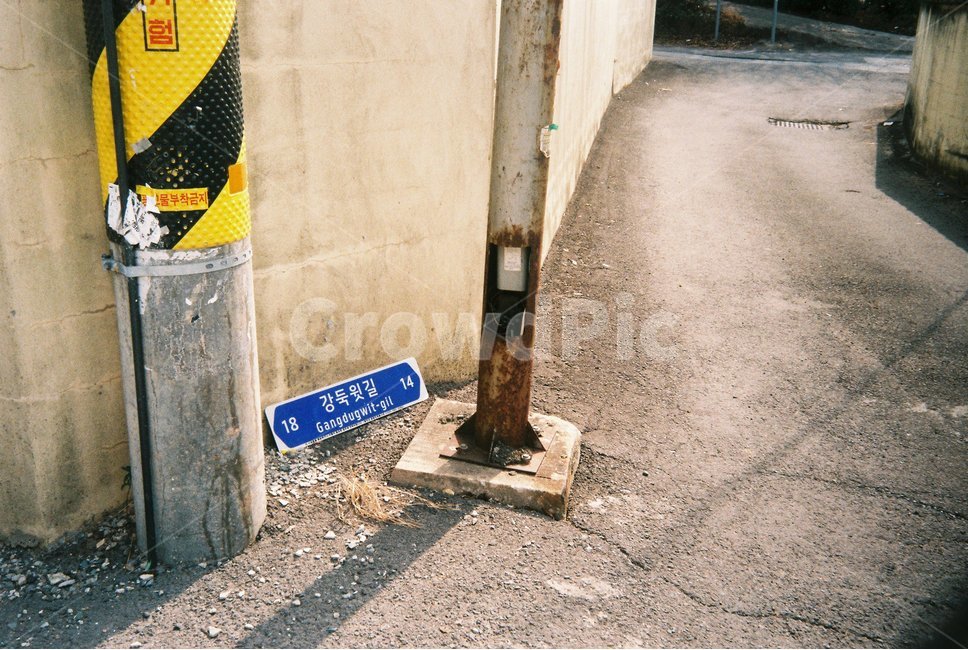 길,표지판,골목,필름사진,전봇대,골목길,alley