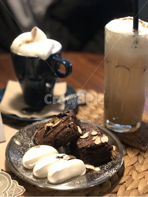디저트,브라우니,카페,커피,후식,배경화면,음식,식재료,요리,food,cook,meal,dishes,food reserves,디저트,간식,후식,dessert,snack