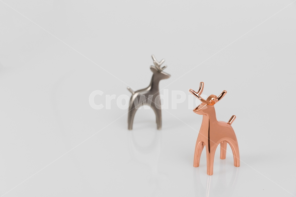 심리학,생활,커플,사슴,동상,골드,실버,함께,사랑,노루,금속,럭셔리,동물,뿔,반사,빤짝,광채,쥬얼리,루돌프,크리스마스,아웃포커싱,보석,귀금속,귀여운,액세서리,장식품,백그라운드,사물,물건,오브젝트,thing,object,matter