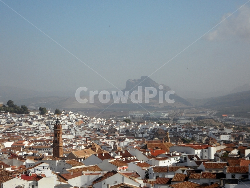 얼굴,스페인,안테케라,얼굴모양,산,빨간지붕,face,antequera,faceshaped,mountain,europe,spain,panorama,풍경,scenery,경치,landscape,마을,town,탑,tower,redroof