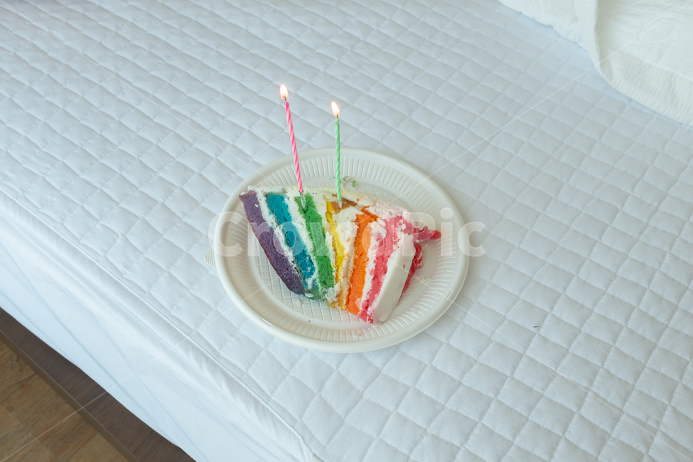 무지개,케잌,분위기,생일,생일케이크,조각케잌,조각케이크,촛불,생크림케이크,기념일,축하,anniversary,congratulation,celebrate,celebration,음식,식재료,요리,food,cook,meal,dishes,food reserves,디저트,간식,후식,dessert,snack,감성,sensible,feeling