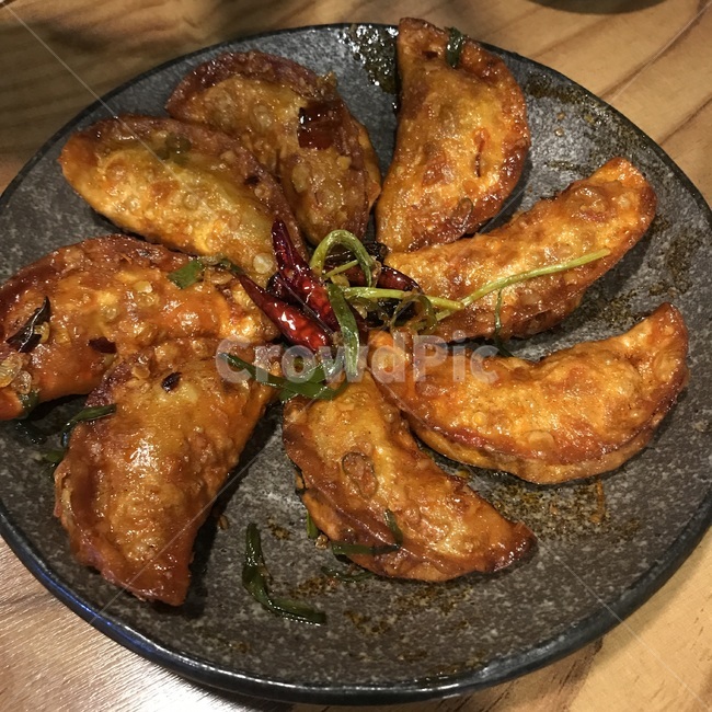 음식,food,meal,dish,식사,dumpling,만두,튀김만두,군만두,중식당,중식,중국음식