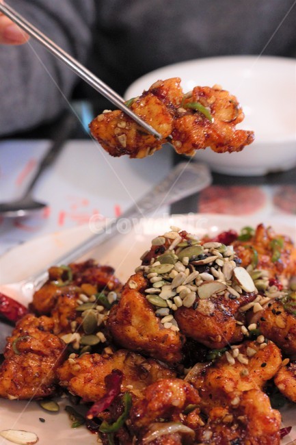 깐풍기,중식,중국음식,닭고기,닭,저녁,점심,chinesefood,안주,튀김,육류,매콤,spicy,chinesemeal,젓가락,chopstick