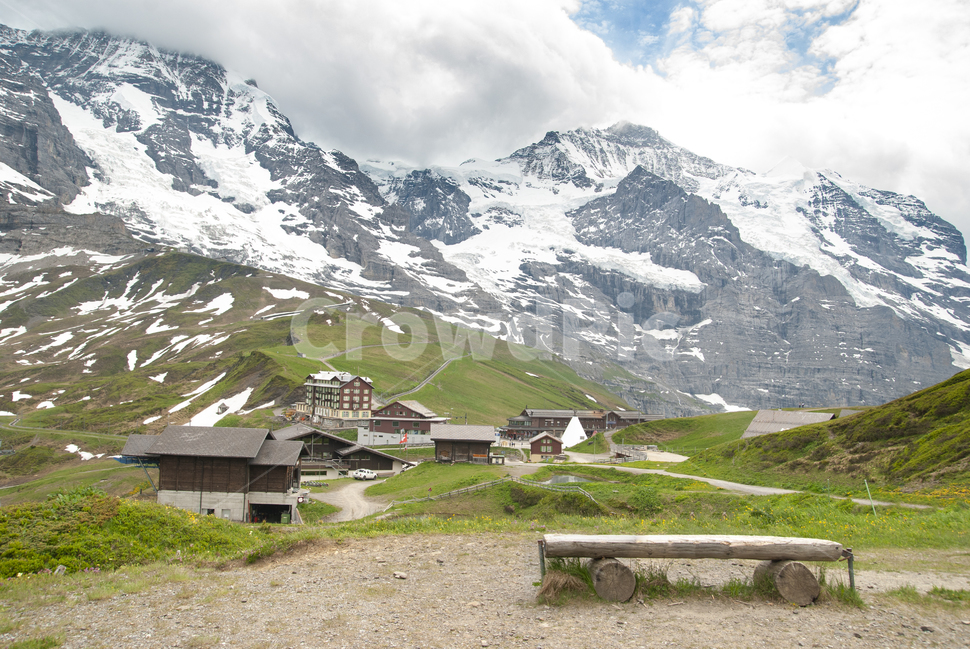 kleinescheideck,클라이네샤이덱,클라이네샤이데크,만년설,관광객,배낭,융프라우,휴식,의자,bench,벤치,furniture,mountainrange