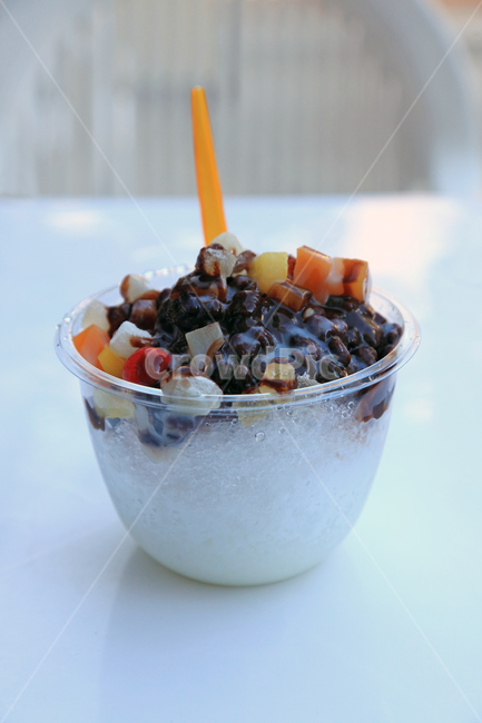 팥빙수,빙수,음식,여름,여름음식,팥,얼음,젤리,떡,시원한,숟가락,맜있는,디저트,카페,먹거리,그릇,용기,오브젝트,아이스,식품,투명,투명한,단음식,여름,계절,summer,season,음식,식재료,요리,food,cook,meal,dishes,food reserves,디저트,간식,후식,dessert,snack