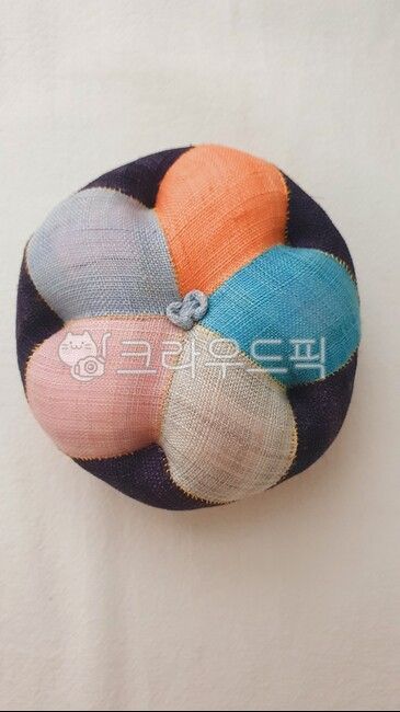 바늘꽂이,한국전통,pincushions,needleholder,sweingkits,kculture,오방색,전통색상,생활용품