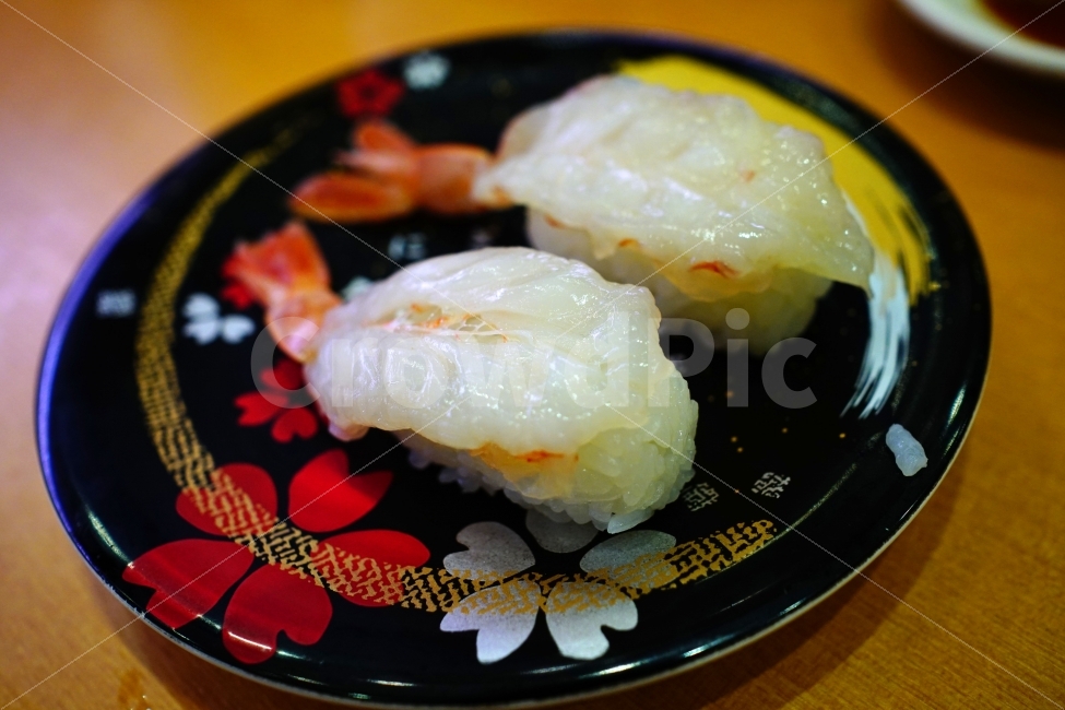 초밥,스시,일식,요리,레시피,식사,메뉴,일본,japan,일본요리,일본음식,여행,외국여행,일본여행,해외여행,cook,생선,회,생선회,음식,맛있다,맛있는,맛집,물고기,접시,그릇,새우,새우초밥,해산물,수산물,식당,씨푸드,seafood,사시미,사물,물건,오브젝트,object,술안주,군것질,반찬,먹거리,먹을거리,먹는거,먹을거,식품,식료품,쌀,밥,라이스,rice,shrimp,음식,식재료,요리,food,cook,meal,dishes,food reserves,수산물,해산물,fishery products,seafood,일식,일본음식,일본요리,Japanese food,Japanese dishes,Japanese meal,Japanese cook