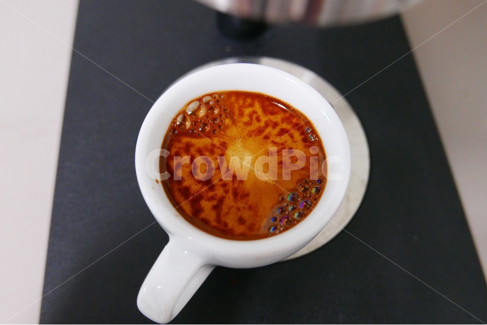 홈카페,커피,원두,espresso,에스프레소,수동머신,수동에스프레소머신,커피,카페,coffee,cafe
