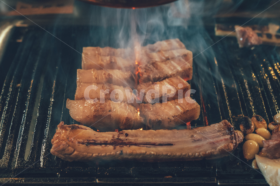 돼지고기,삼겹살,pork,food,맛집,구이,음식,식재료,요리,food,cook,meal,dishes,food reserves,육류,고기,meat,한식,한국음식,한국요리,korean food,korean dishes,korean meal,korean cook