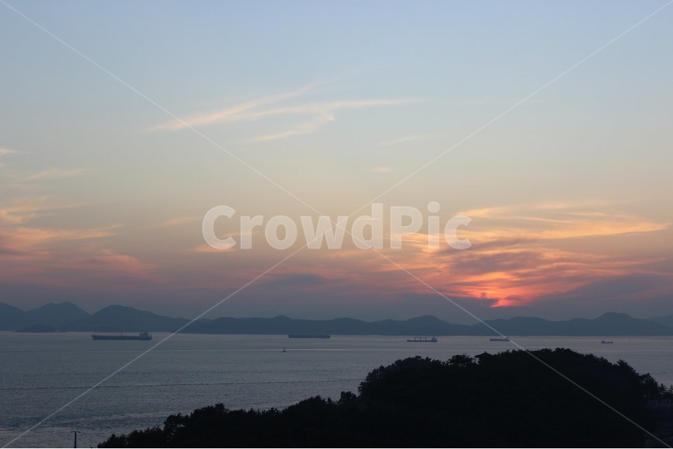 자연,해질녘,바다,풍경,경치,일몰,한국,자연,풍경,nature,landscape,한국자연풍경,한국자연경관,korea nature landscape,outdoors,옥외,dusk,황혼,dawn,새벽,sunset,red sky,붉은 하늘,sky,하늘,land,땅