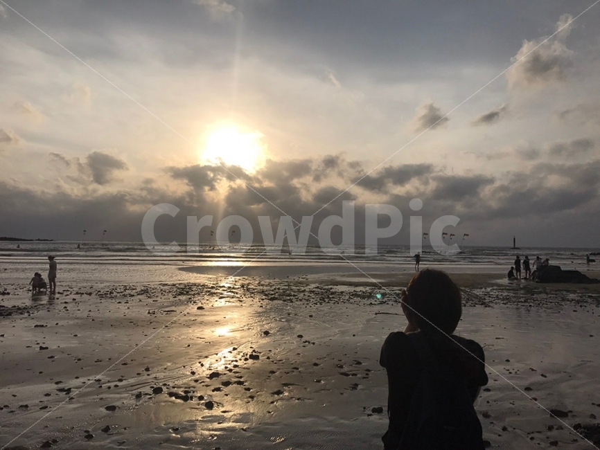 제주,여행,바다,풍경,노을,해변,바다,beach,sea,사람,인물,인간,human,person,여성,여자,woman,female,lady,인물실루엣,사람실루엣,character silhouette,human silhouette,여행,휴가,traveling,vacation,trip,light,빛,flare,플레어,sunlight,햇빛