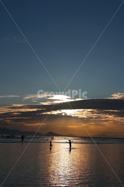 다대포해수욕장,석양,노을,바다,풍경,배경,자연,nature,사람,human,인간,sunlight,햇빛,light,빛,구름,하늘,붉은하늘,일몰,redsky,sunset,자연,풍경,nature,landscape