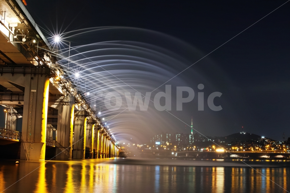 서울한강,서울야경,서울한강야경,반포대교,무지개분수,야경,도시,풍경,citylandscape,밤,nightscape,night,도시,풍경,city,landscape,야경,밤,nightscape,night,water,물