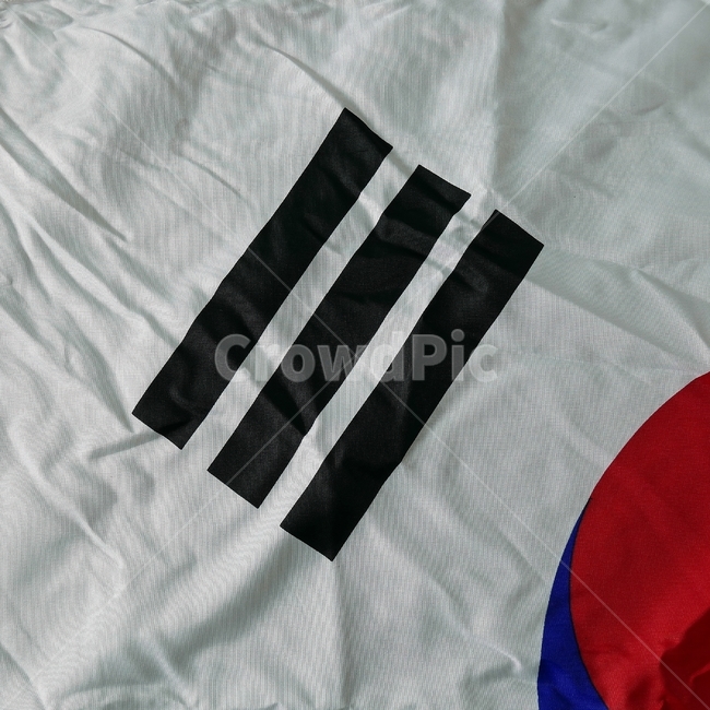 flag,gon,pattern,Taegeuk symbol,4 trigrams,lee,korea,crumpled,Four trigrams,Korean Flag,affix,persimmon,Geongongamri,Taegeuk,case