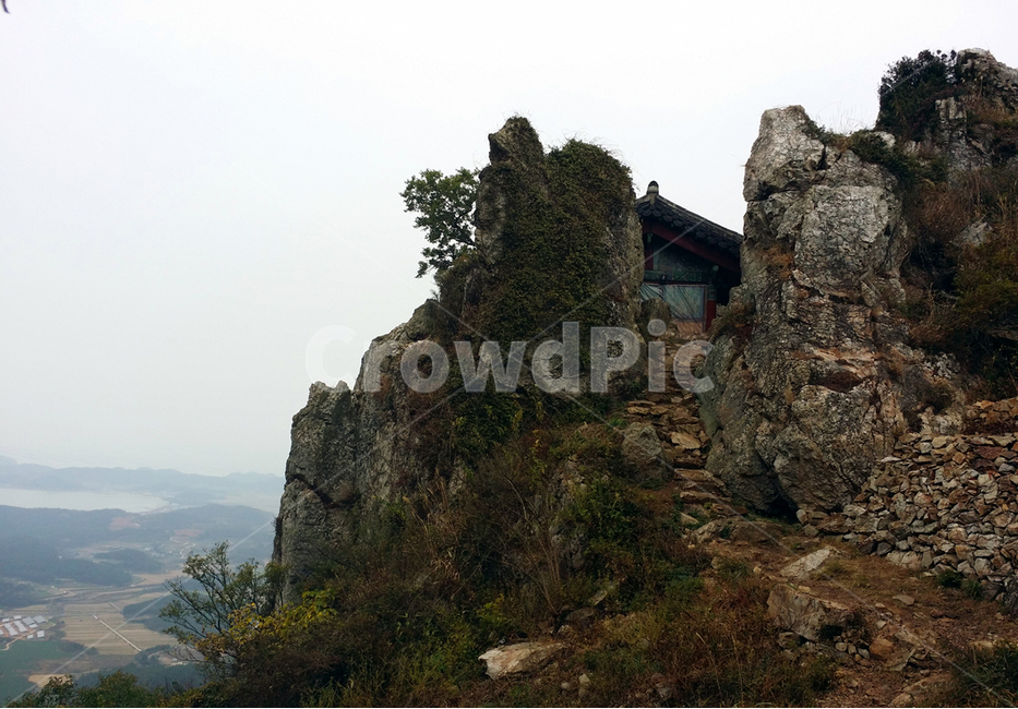 cliff,낭떠러지,outdoors,옥외,nature,자연,절,암자,불교,산,산중턱,산속,산속절