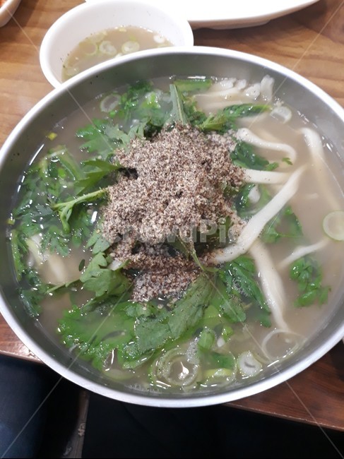 칼국수,들깨칼국수,음식,따뜻한,맛있는